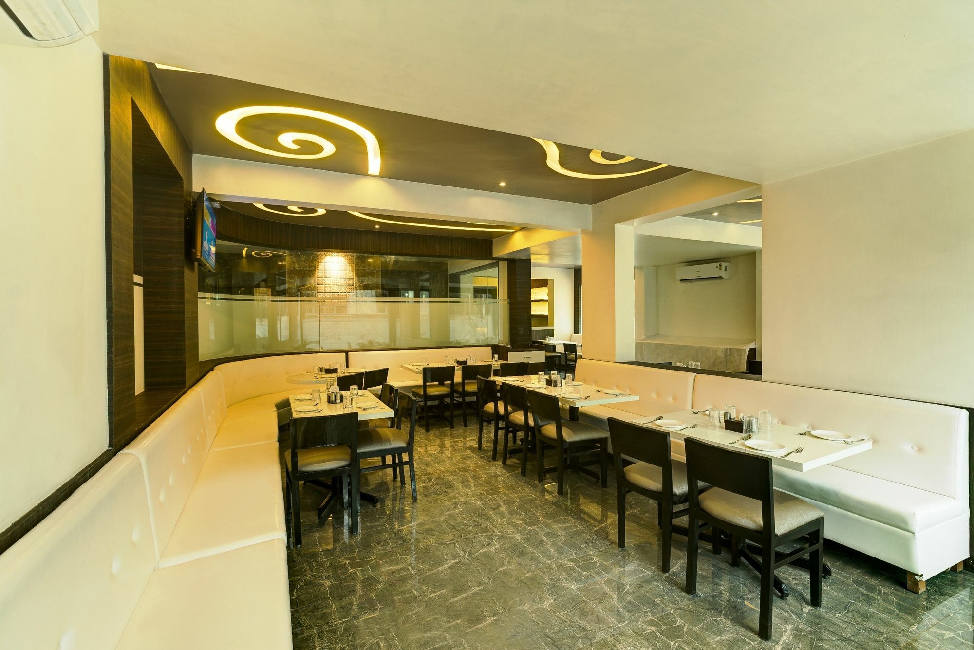 Oyo 78245 Collection O Hotel Crown Inn Navi Mumbai Exterior photo