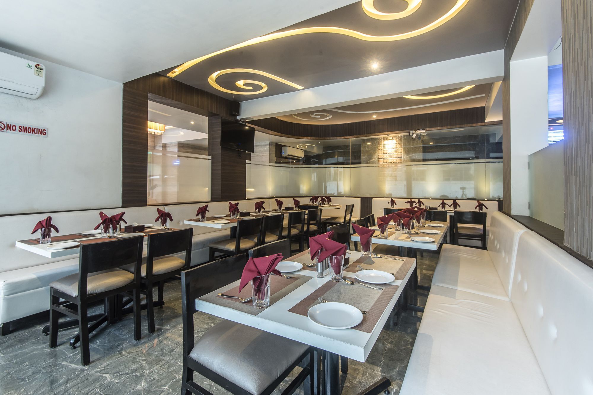 Oyo 78245 Collection O Hotel Crown Inn Navi Mumbai Exterior photo