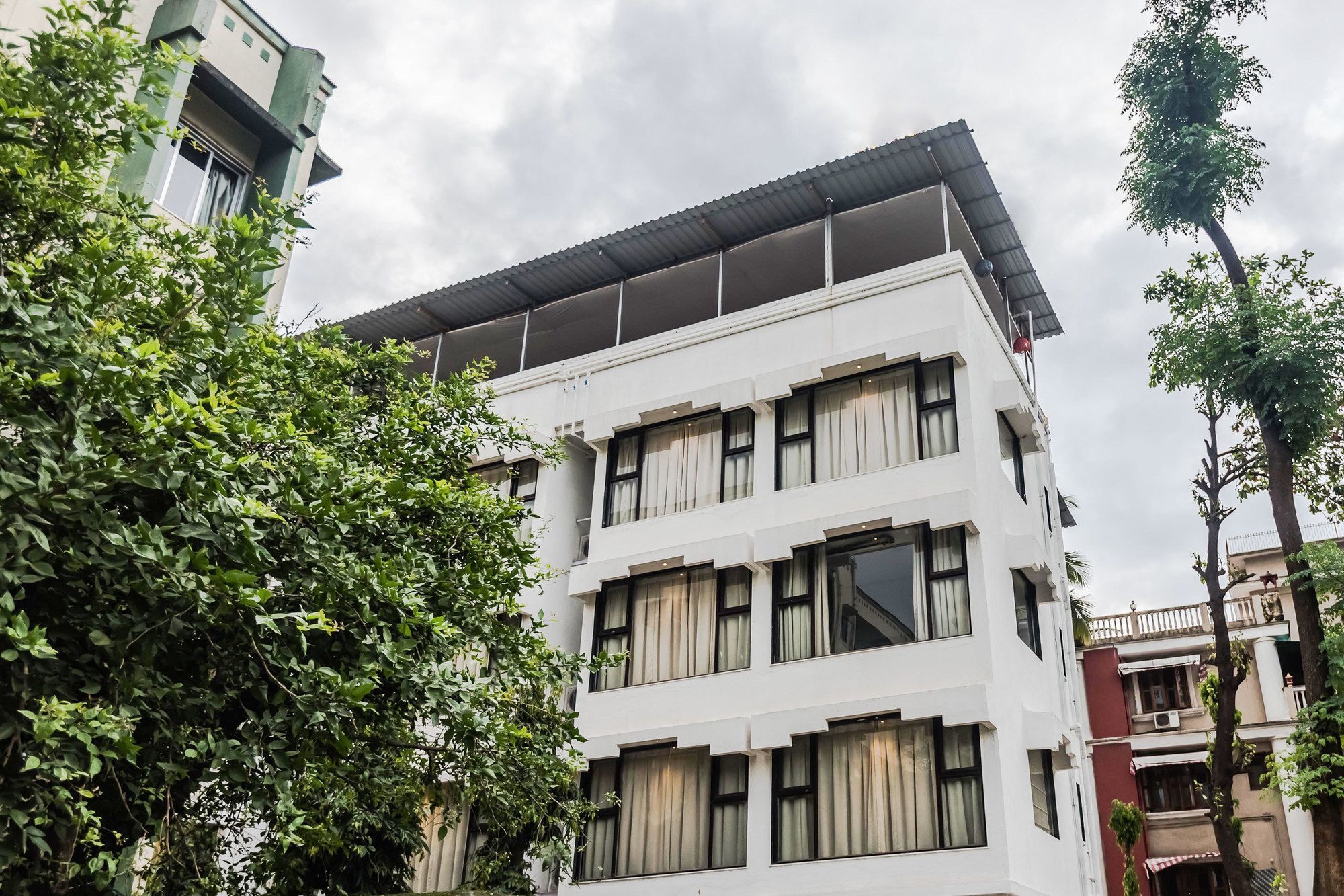 Oyo 78245 Collection O Hotel Crown Inn Navi Mumbai Exterior photo